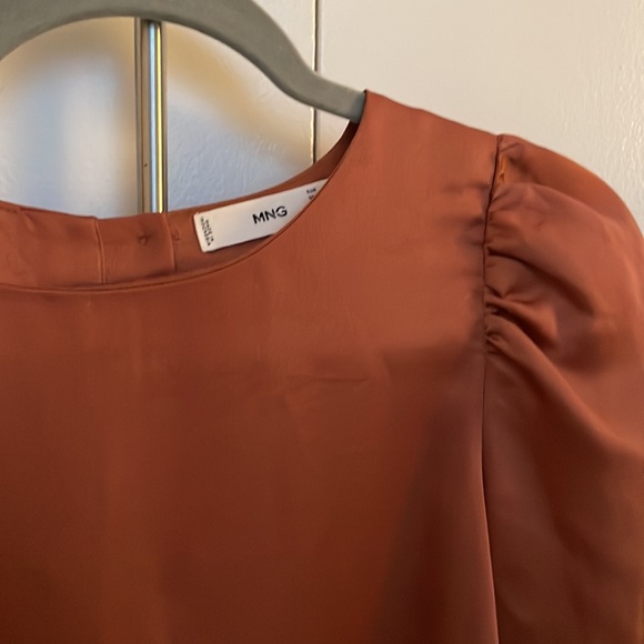 Silky copper Mango blouse - Picture 3 of 4